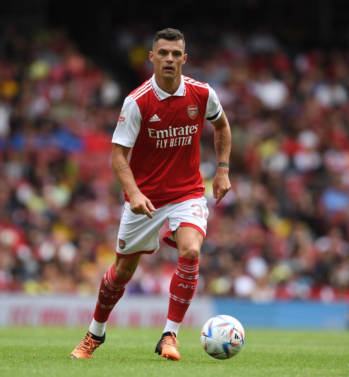 WhoScored's tweet photo. 🦶 Granit Xhaka has registered more touches in the opposition box (80) than Richarlison (42) in the Premier League this season https://t.co/ZnyTVwdvB3
