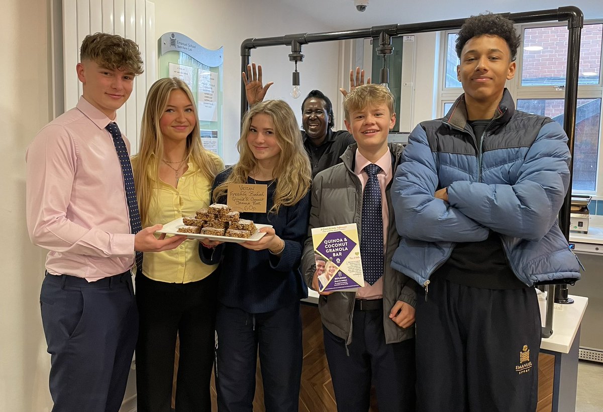 EmanuelSchFood's tweet image. Delicious Quinoa &amp;amp; Coconut Granola Bar for morning break in the cafe today. Our 6th form students approve! #PoweringPerformance #Replenish #FoodtoRestore @natdavies1973 @Emanuel_School @IndiesSodexo
