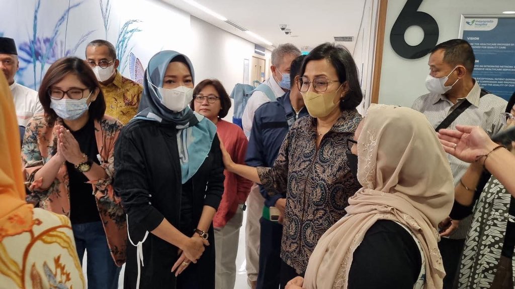 YaqutCQoumas's tweet photo. Saya merasakan betul emosi sekaligus komitmen Bu Menkeu untuk melakukan pembenahan dan memberikan pengabdian terbaiknya untuk bangsa ini. Sudah lama saya mengagumi keteguhan dan ketangguhan beliau sebagai bendahara negara. https://t.co/2Y61PwvV5Q