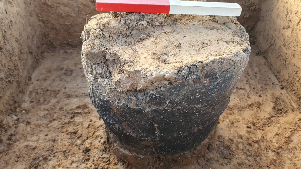 A beautiful #bronzeage cremation urn we excavated late last year in #westsussex 
#archaeologylovers #archaeologylife