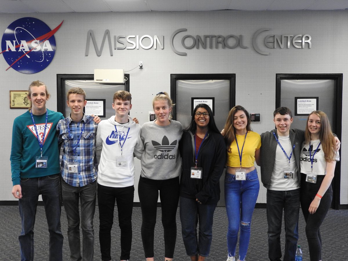 ⚠️All S5 pupils in Scotland now have less than 2 weeks to apply for our 2023 Scottish Space School⚠️

Join us on campus for 1 week in June, learn more about engineering study and meet NASA astronauts and engineers!🚀

Apply before the deadline on 13 March bit.ly/strathSSS