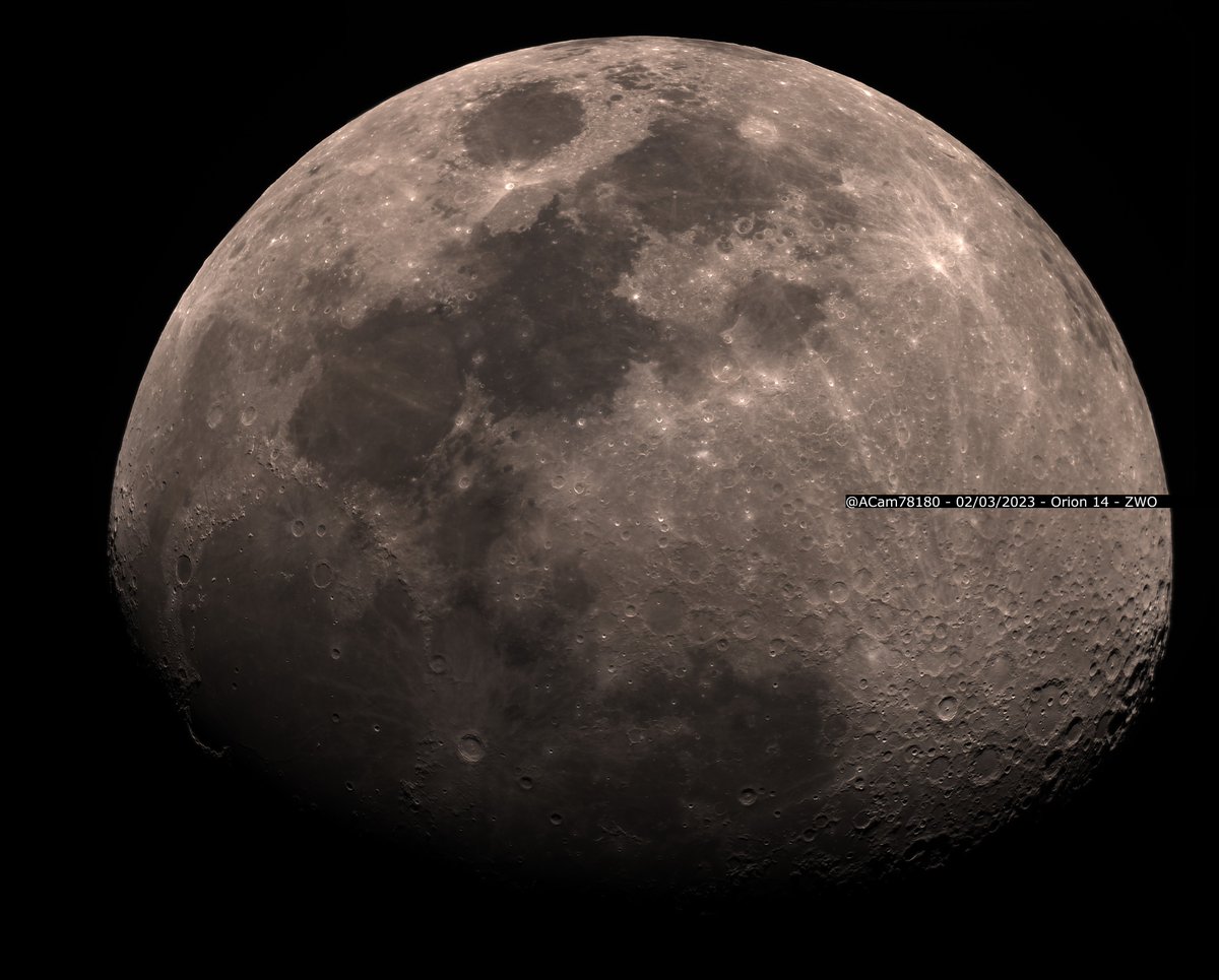 ACam78180's tweet photo. Je me lance dans la mosaïque lunaire en UltraHD.
J'ai encore du chemin pour rattraper les champions du genre, mais je suis assez satisfait de ma manip pour une première!
#astrophoto #Moon #Lune https://t.co/0HukYAFTmY