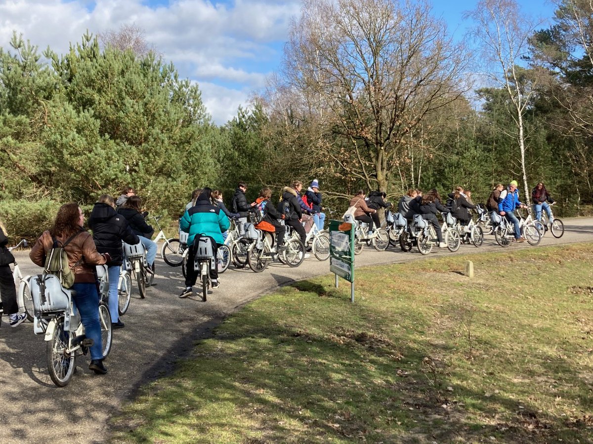 PrinceHenrysGS's tweet image. We had a real, genuine, overseas trip last week! And people are off to Iceland today. #atlast #backtonormal These pictures are the Art Trip to Amsterdam last week - it's so good to have these #opportunities available again.