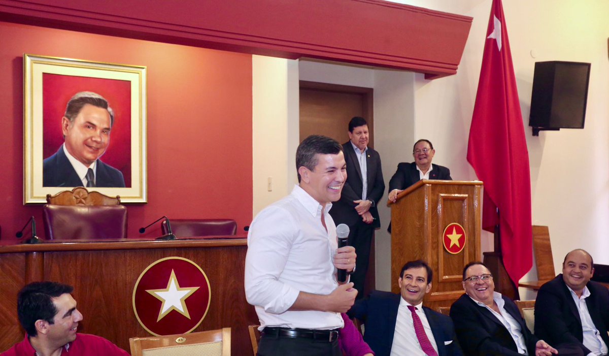 EParentesispy's tweet photo. Reunión de Santi Peña y Pedro Alliana con intendentes y concejales municipales de todo el país en apoyo a la Lista 1. https://t.co/UYC5Te79a0