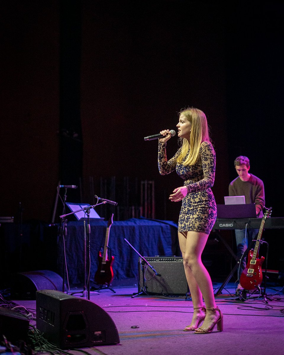 Canopy_Club's tweet image. 🧡 Early Show on this Friday evening with @UIUCGND. We love when this crew visits the club, don't miss out on seeing some of UIUC's premiere vocalists shine under the #CanopyClub lights. 630pm show/14+

➡ bit.ly/cc-gnd-spring23