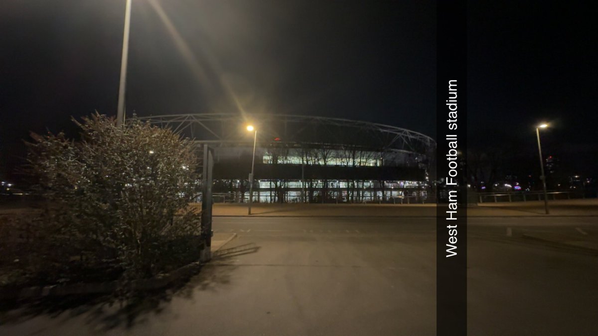 TMiddlecottPE's tweet photo. After an evening of exploring London, @DRETsport and #TeamTMA Rowers have arrived at the #NJIRCs at the Copperbox Arena! #TeamDRET Wishing all the students the best of luck! Row Well! https://t.co/mDUI1a2iaT