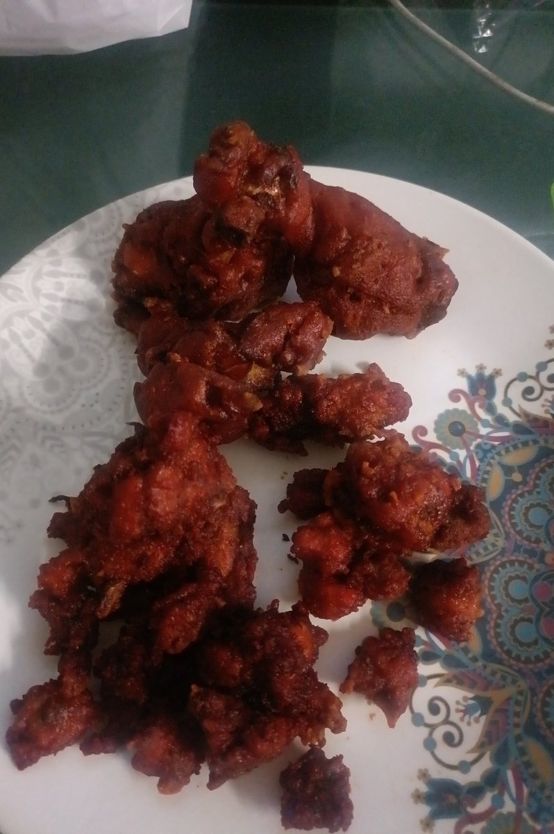MayurPhuke's tweet photo. We have ordered food through #Zomato and we received #spoiled #chiken. After talking with the #zomato agent i went to the hotel and returned the food and #Zomato returned rs 90 coupen for the #delivery of 265.8 RS..
#loot
Attached photo, invoice and discussion with agent. https://t.co/5oN5hEr5ku