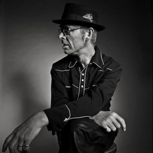 Bríet og KK koma fram á tónleikum Júníusar Meyvant 💫

Tónleikarnir fara fram 10. mars í Eldborg og verður farið yfir allan ferilinn í bland við lög af nýju plötunni ásamt þessu frábæru gestum, stórsveit og kór.

Miðasala á harpa.is/junius