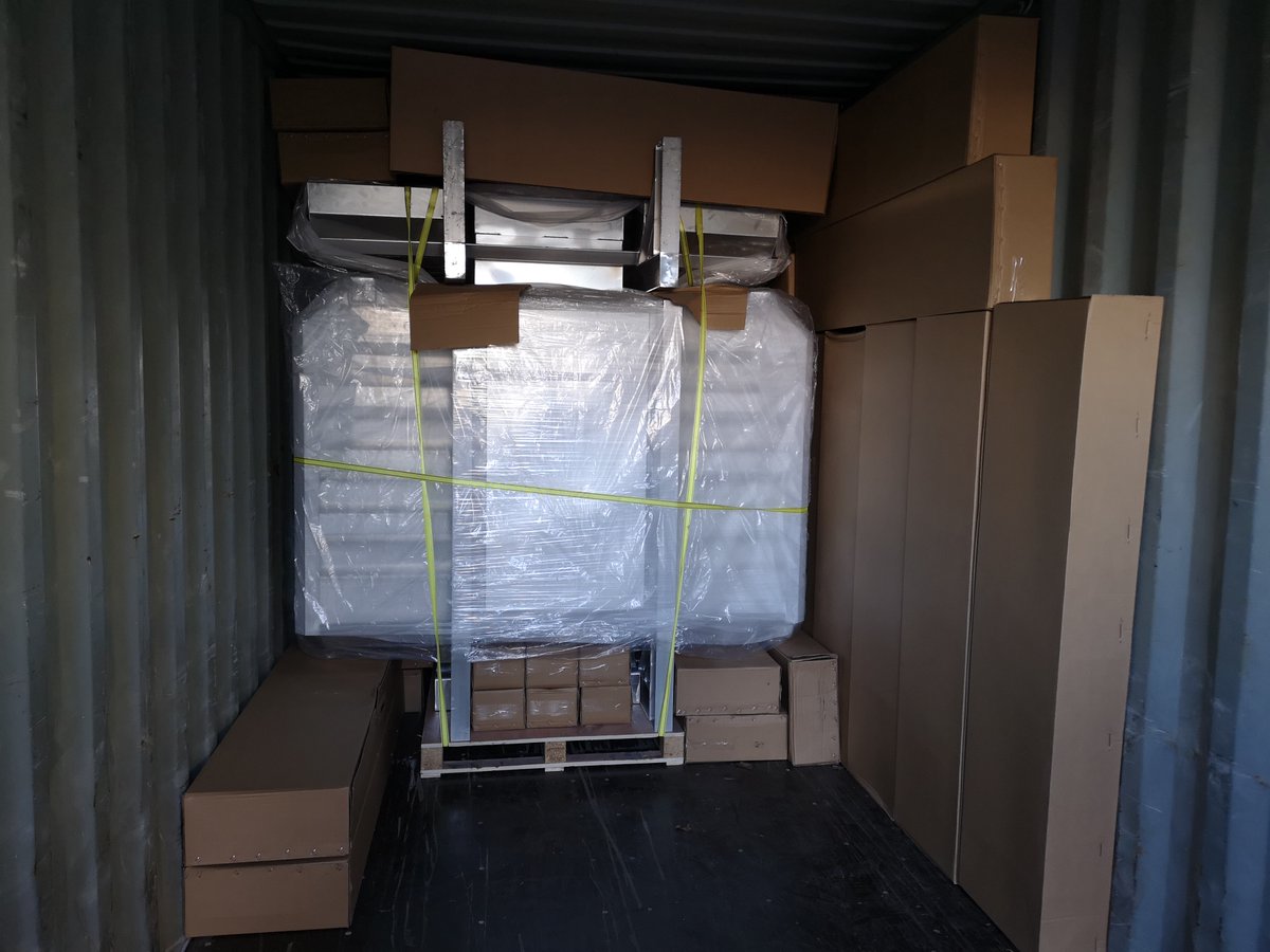 Charles76668127's tweet image. Why you should buy Kingkin headache racks?
Kingkin Headache racks are made of high quality aluminium and some along with diamond plates,which gives the best strength than any other material in the market.
#trailerequipment
#logisticsservices   
#logistician  
#freight