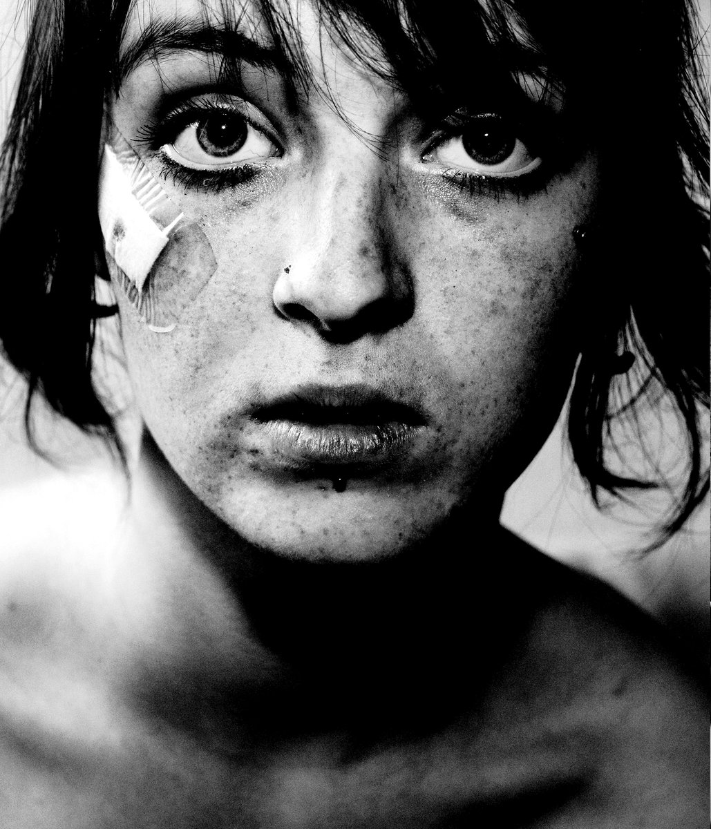 Daenemark_in_DE's tweet photo. Es ist European Month Of Photography in #Berlin! Wir freuen uns über die Eröffnung von "Six Degrees of Copenhagen" des BBA-Fotopreisträgers Jens Juul 🇩🇰. Um 19 Uhr geht's los heute abend @bba_gallery. Schaut gern vorbei! @emopberlin #dkfoto #emopberlin
👉 https://t.co/LSKSmxVmcQ https://t.co/Gx0LcPgiRi