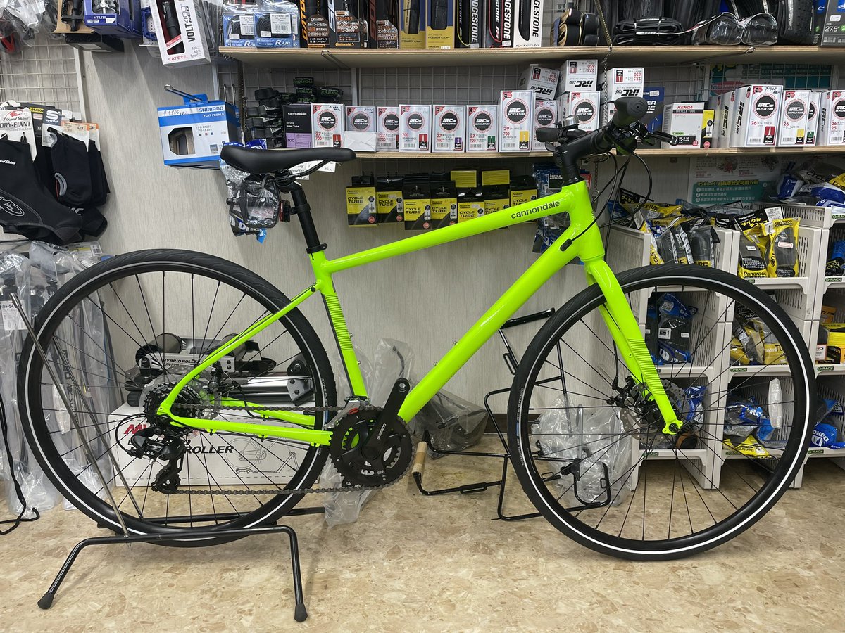 xmk26296bgiYNRj's tweet image. cannondaleと言ったらこの色ってイメージがあるんですよねー🇺🇸

無理ない体制で走り出せる安定感のあるクロスバイク「クイック5DISC」‼️

駐輪場や夜乗るにも目立つので良いですね☝️

#cannondale
#quick5
#ディスクブレーキ
#クロスバイク