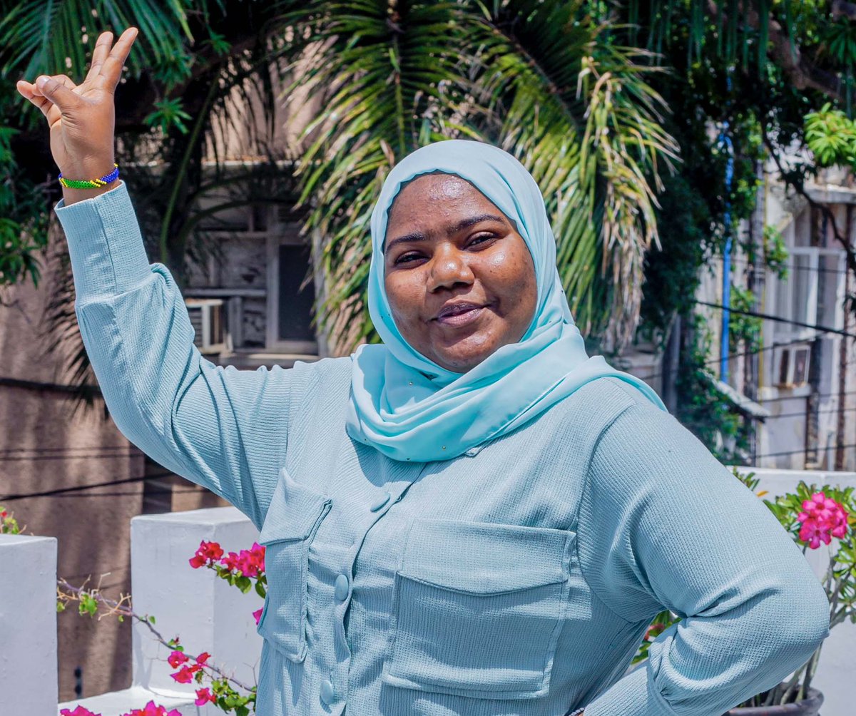 Join me & #RaiseYourHand for education! 
As a @GPforEducation Youth Leader, I am excited to help build political will for inclusive & gender equal education systems.
Learn more about me and other GPE Youth Leaders around the world: g.pe/FmvR50N50nC 
#TransformingEducation