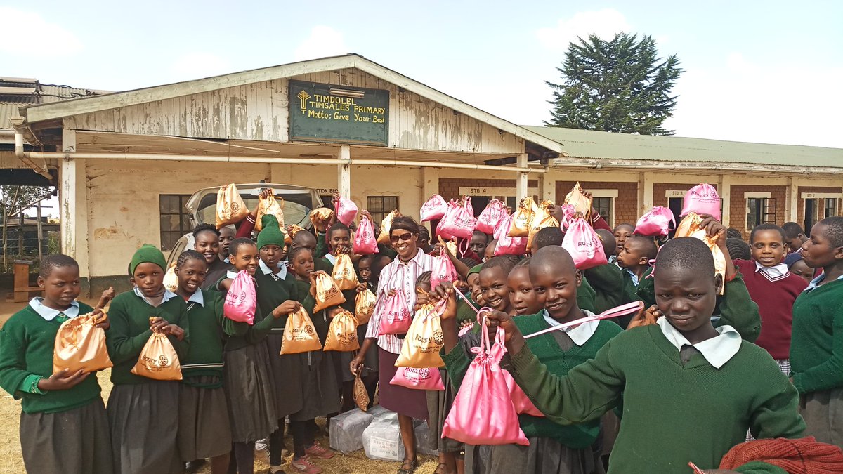 ForOgiek's tweet photo. O.S.S held a mentorship program at Timdolel Primary &amp; Mariashoni Primary at Elburgon, Nakuru county. We discussed matters on Sexual Reproductive Health with over 250 girls who also benefited with reusable sanitary towels which they can be used up to 3 yrs if used well. https://t.co/Ew3iYczYjy
