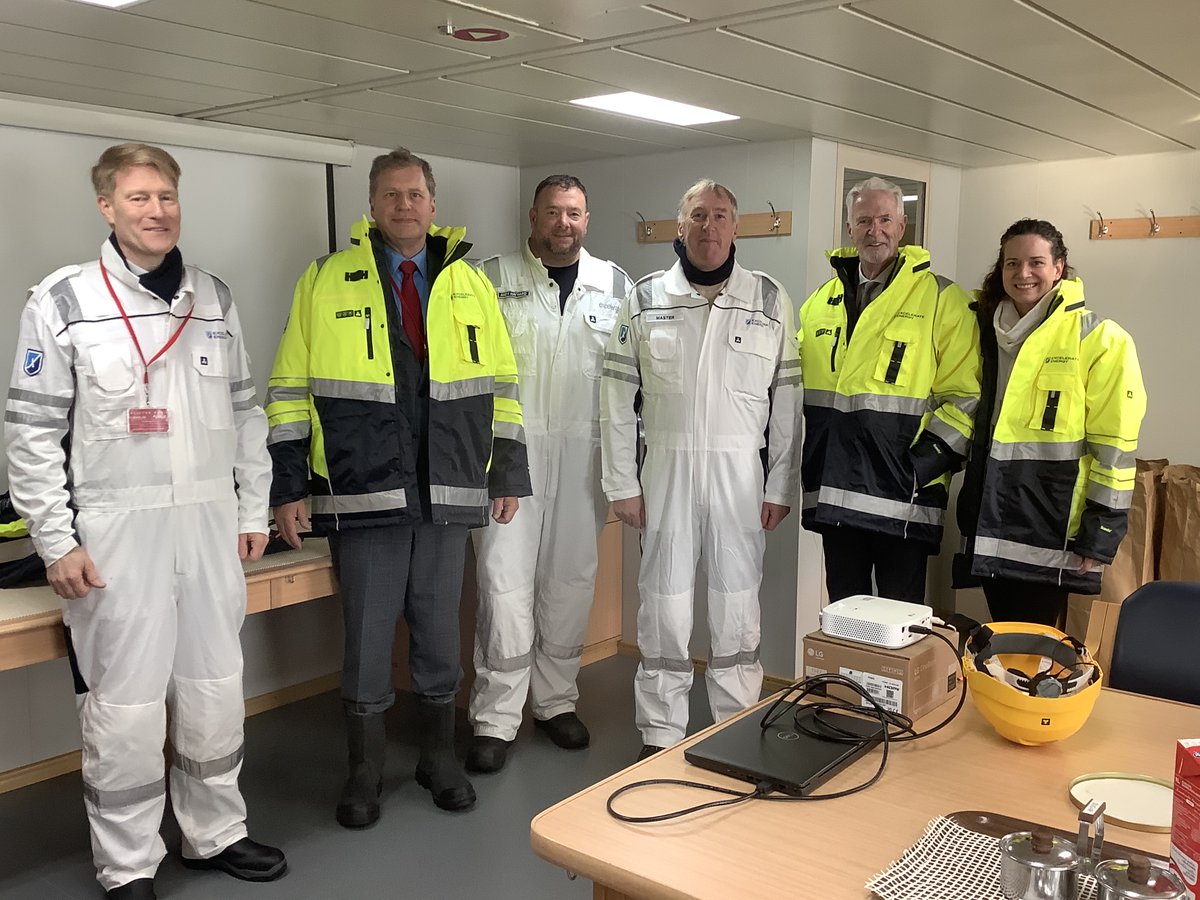 usembfinland's tweet image. Ambassador Hickey visited U.S. company Excelerate Energy’s floating LNG storage and regasification ship the Exemplar, met with the captain and crew, and discussed the importance of strong U.S. support for energy independence in Finland and the Baltic region.