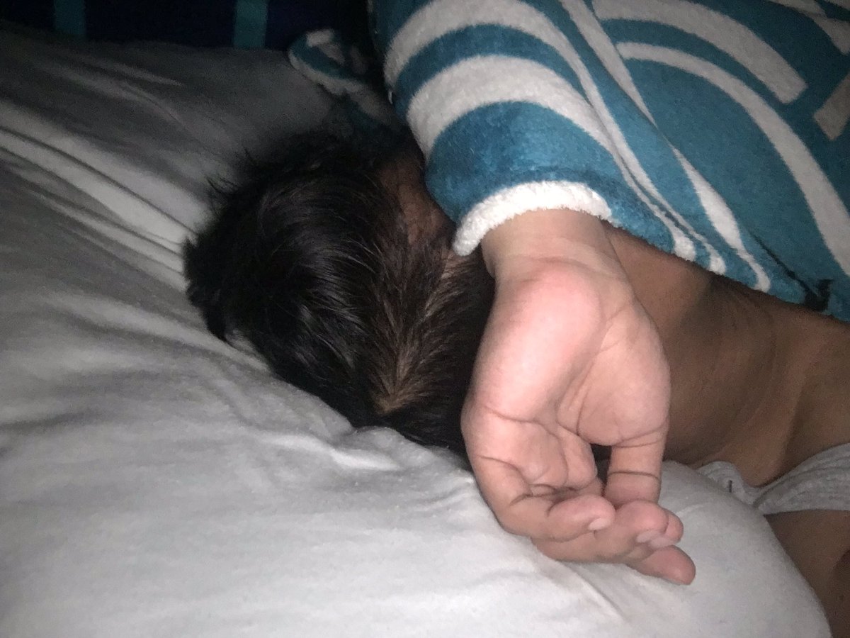 RAMvelous's tweet photo. me being sick after the parenteral administration 😷🤧 https://t.co/25sL5aZE8N
