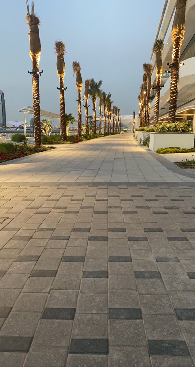ahhashmi11's tweet photo. @saudi_n_dubai #the_address Grand creek harbour. جديد من شهرين تقريبا ييعد عن دبي مول ١٠ دقائق و دي ٣ خمس دقائق https://t.co/rcuSaEnzYt