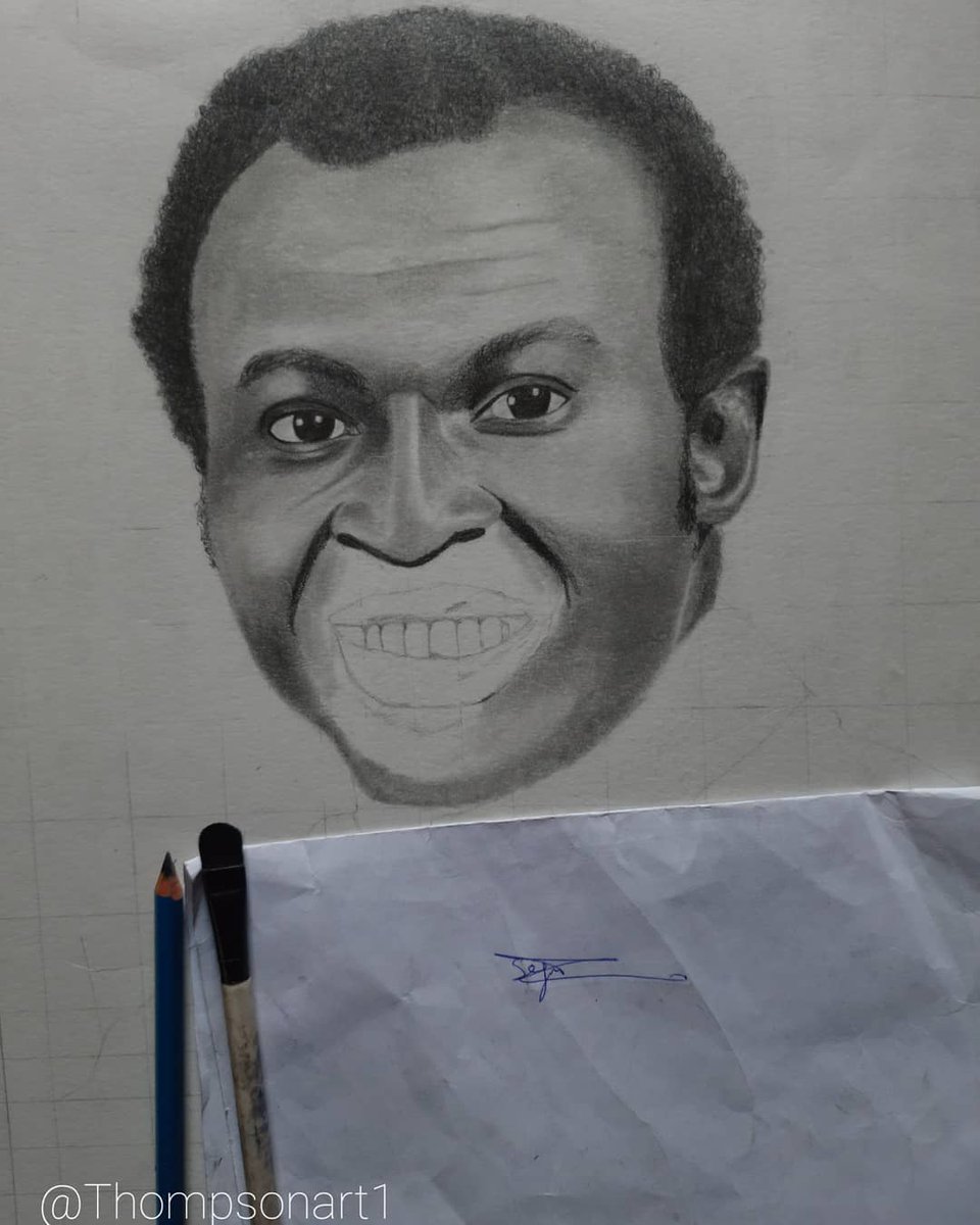 jimohThompson's tweet photo. Work in Progress stage 2.

Graphite and charcoal on Cardboard paper. 

Materials used:
Brush, 
Charcoal pencil soft, 
6B pencil and 2B pencil. 

#art 
#jhopeINTHEBOX
#djzinhle
#akamemorialservice
#opay #Quantumania https://t.co/s51joiN1Ur