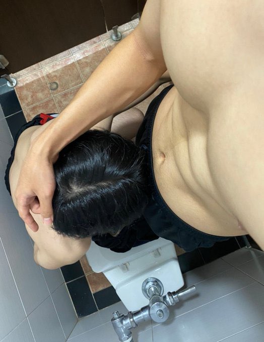 Hôm nay đi chơi hơi xa :)) Big C Long Biên chiều nay có boy nào không?