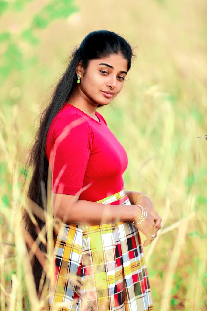 actress_mirror's tweet photo. Heart wants love,
Mind wants success,
Soul wants peace :)

#SheelaRajKumar #ActressMirror https://t.co/Ch3e0Nn60i