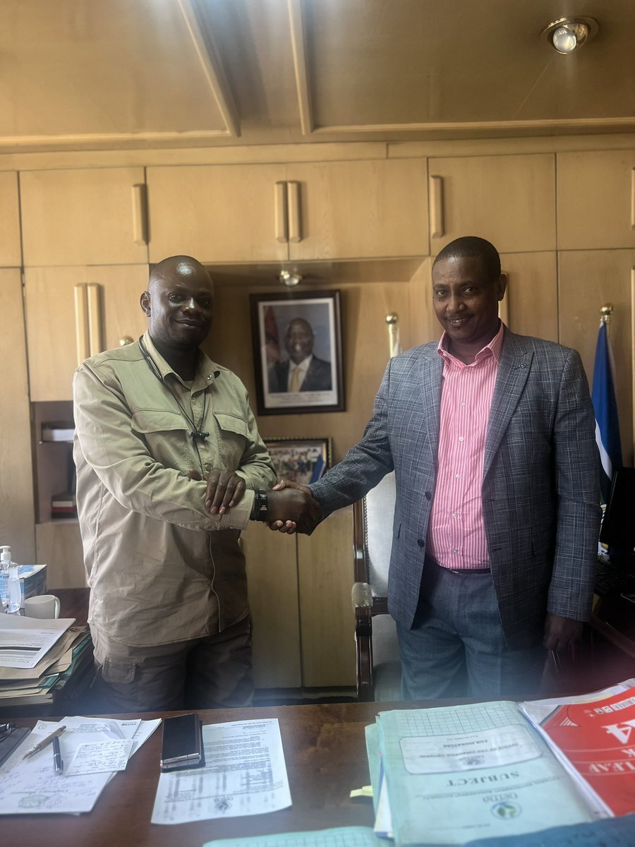 Israel_Adam_'s tweet photo. A courtesy call to Director General NEMA -Mamo B Mamo .On the establishment of Green Army ,a group of young men and women to sustain the 15 Billion Trees the effort will not only green Kenya but offer employment to the youth -@HonTuya @NemaKenya @MargaretKiogora @YEDNetworkKe https://t.co/b1Trv7Sdg0