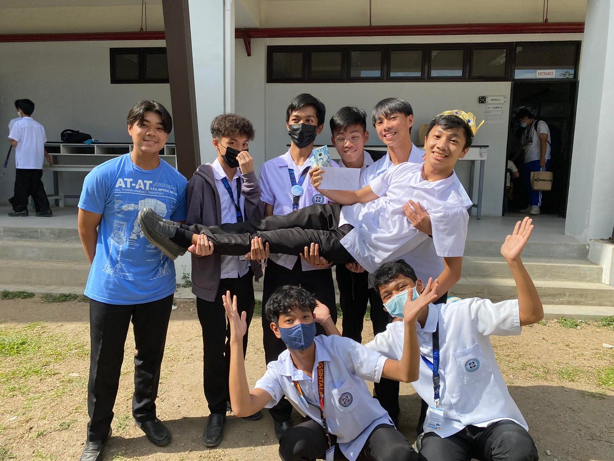 seungmodrum's tweet image. 1ST KAMI?!?!?

feel ko sobrang expected na niya kasi ganon lang talaga kami kagaling pero congrats sa lahat ng sumali🥳🥳 ang gagaling niyoo 🔥🔥 AND SIYEMPRE THANK YOU DIN SA BUMUHAT SAKIN @domsapowpow @/stepen @kynoesi2 @tirragh @defnotAldrich  @raphmooo @dlcrzjan ampogi niyo🫶