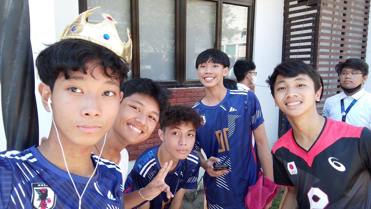 seungmodrum's tweet image. 1ST KAMI?!?!?

feel ko sobrang expected na niya kasi ganon lang talaga kami kagaling pero congrats sa lahat ng sumali🥳🥳 ang gagaling niyoo 🔥🔥 AND SIYEMPRE THANK YOU DIN SA BUMUHAT SAKIN @domsapowpow @/stepen @kynoesi2 @tirragh @defnotAldrich  @raphmooo @dlcrzjan ampogi niyo🫶