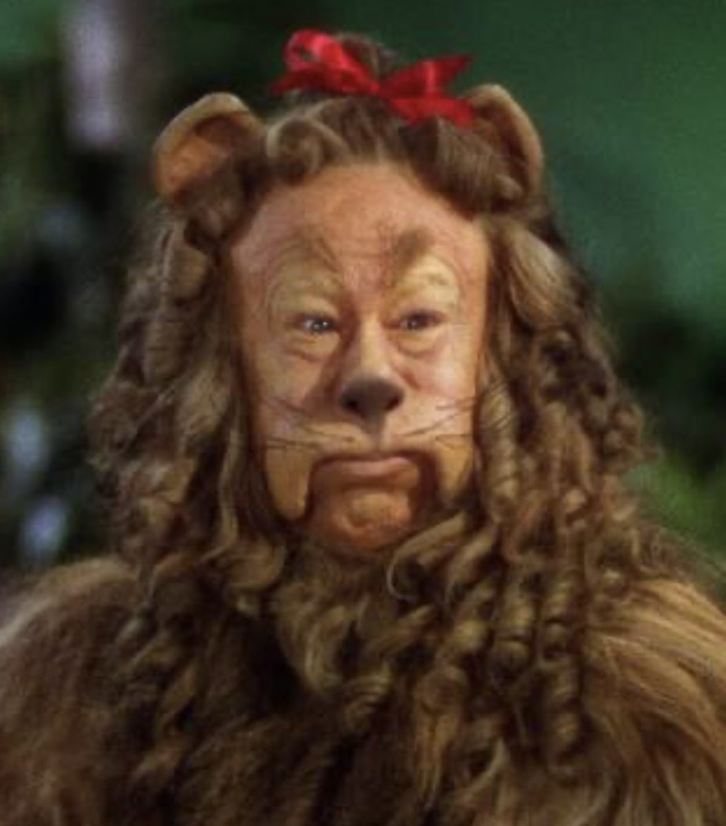 PJBURR88's tweet photo. @ChrissyLoman @MandyMatney @elizfarrell @TheEricBland Am I the only one who sees the resemblance! https://t.co/UACtRkQMNA