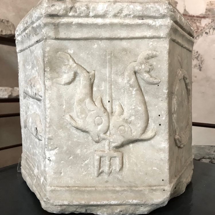 Savinarazn's tweet image. Unique hexagonal copy of an Illyrian-Roman Cipus Marble/ 2nd-3rd century AD Discovered in Risan (Bay of Kotor) #cipus #illyrian #roman #bayofkotor #kotormontenegro