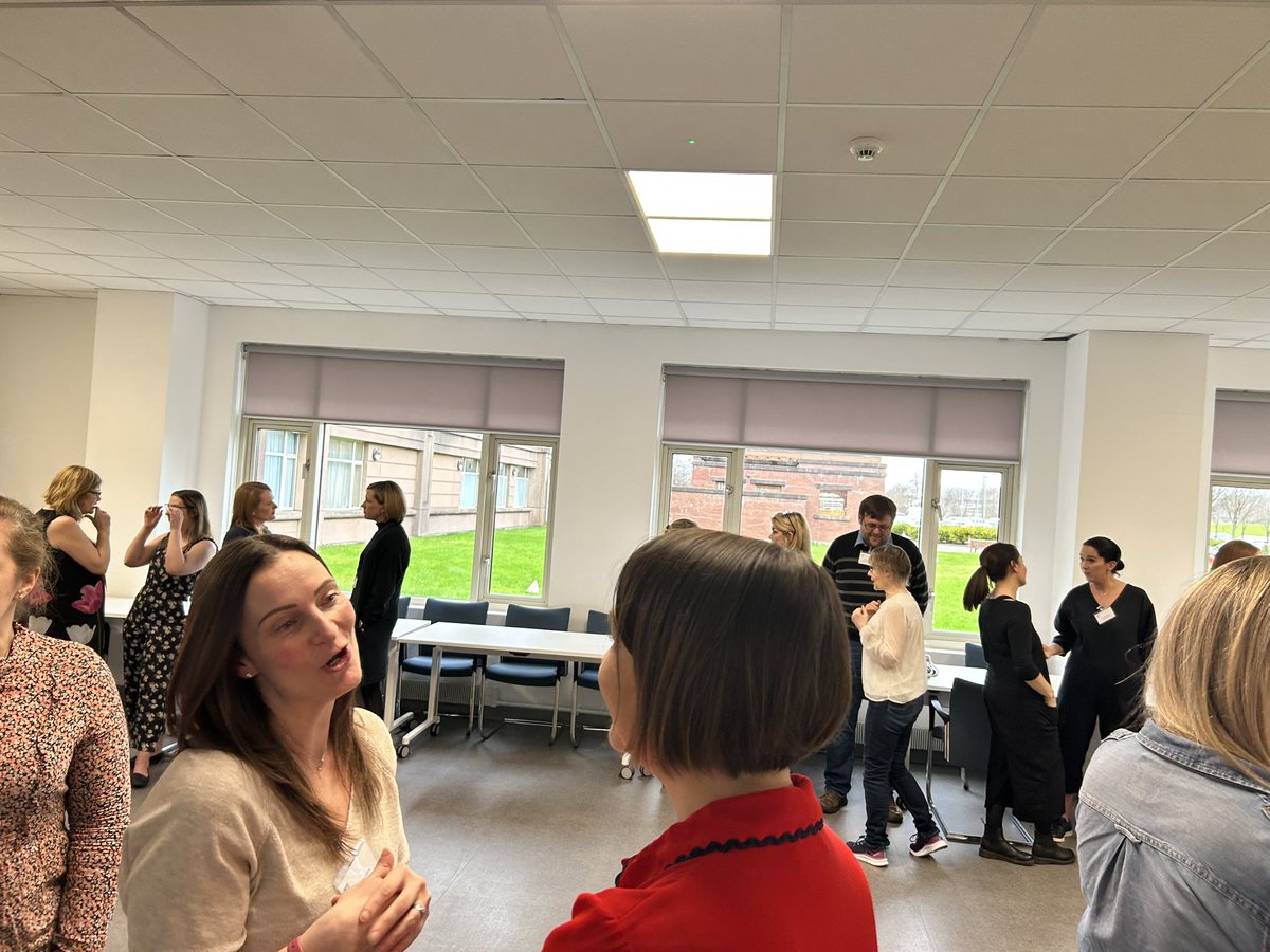 Impromptu networking x ceilidh. The cross over we didn’t know we needed. #QITwitter #liberatingstructures