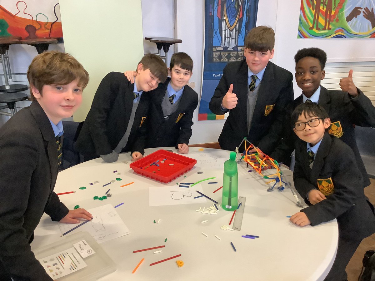 ChallonerDT's tweet photo. Year 7S Engineering day in full swing here at Challoner. First time post COVID doing this event! Glad to be back. #STEM #engineering  #problemsolving #teamwork #dt #designtechnology https://t.co/azWwT5xhLC