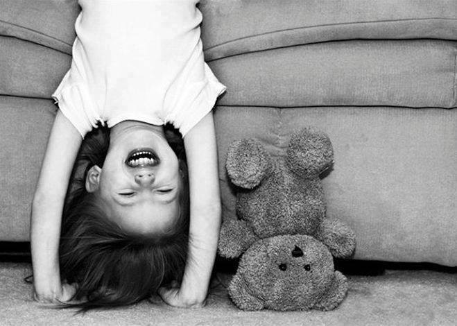 ~
'non ci sono persone felici?'
'ce n'è tante che fanno finta di essere felici.'
'perché?'
'perché si vergognano e hanno paura di confessare che non sono felici.'
~
Bukowski #StorieDiOrdinariaFollia a #SalaLettura