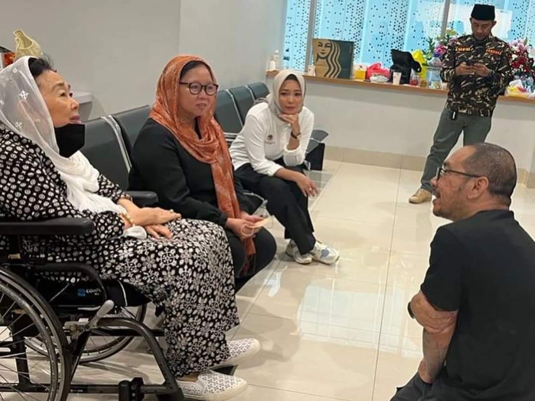 NU itu lentur, fleksibel.
Ketika David dianiaya, tokoh-tokoh NU turut berempati, mendoakan David.