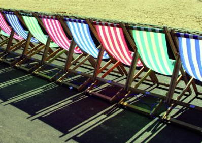 PostcardStoreOP's tweet photo. COMPETITION TIME! To #win a pack of our jolly old Deckchair postcards, follow, retweet and reply with ‘Sunshine on my Mind’ Closes  9am on 6 March - best of luck!
#FreebieFriday
https://t.co/JD7DiFFffE https://t.co/uwu6iEOhvk