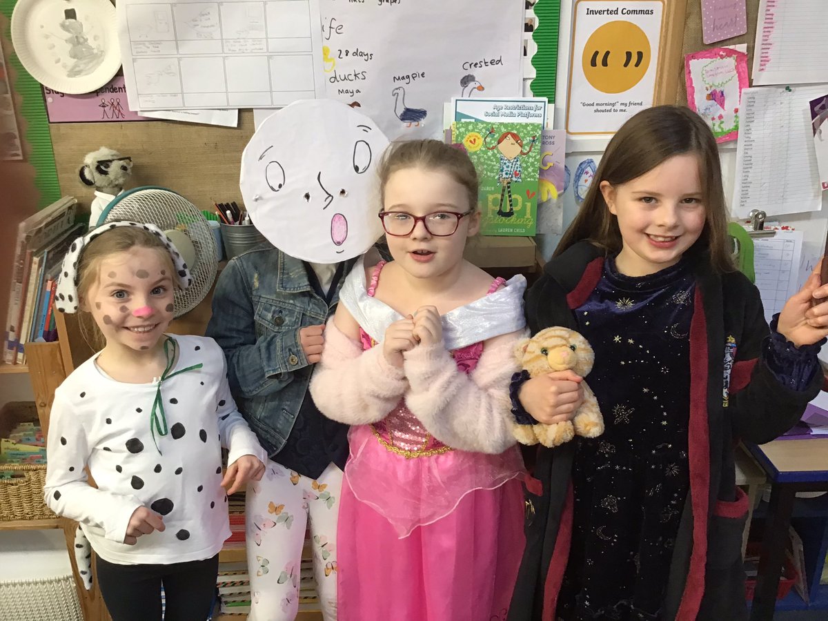 GoodrichCESch's tweet photo. Happy world book day 📔#worldbookday2023 #GSrobins #GSreading https://t.co/PzC7gUAB3C