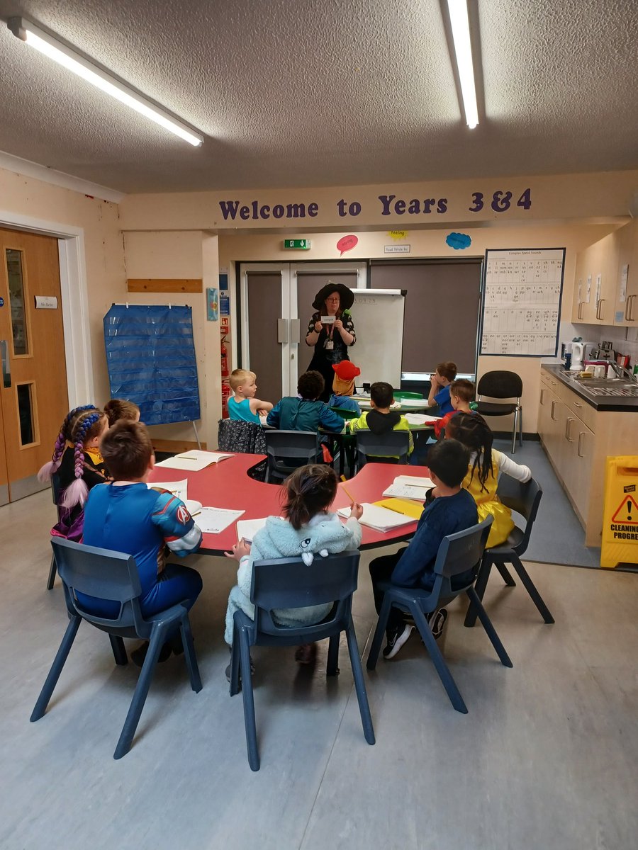 BWPrimary's tweet photo. We have Goldilocks (who has eaten all the porridge), Snow White and a very scary witch teaching #phonics this morning #WorldBookDay2023 #fairytaleweek https://t.co/AKRMpASZtH