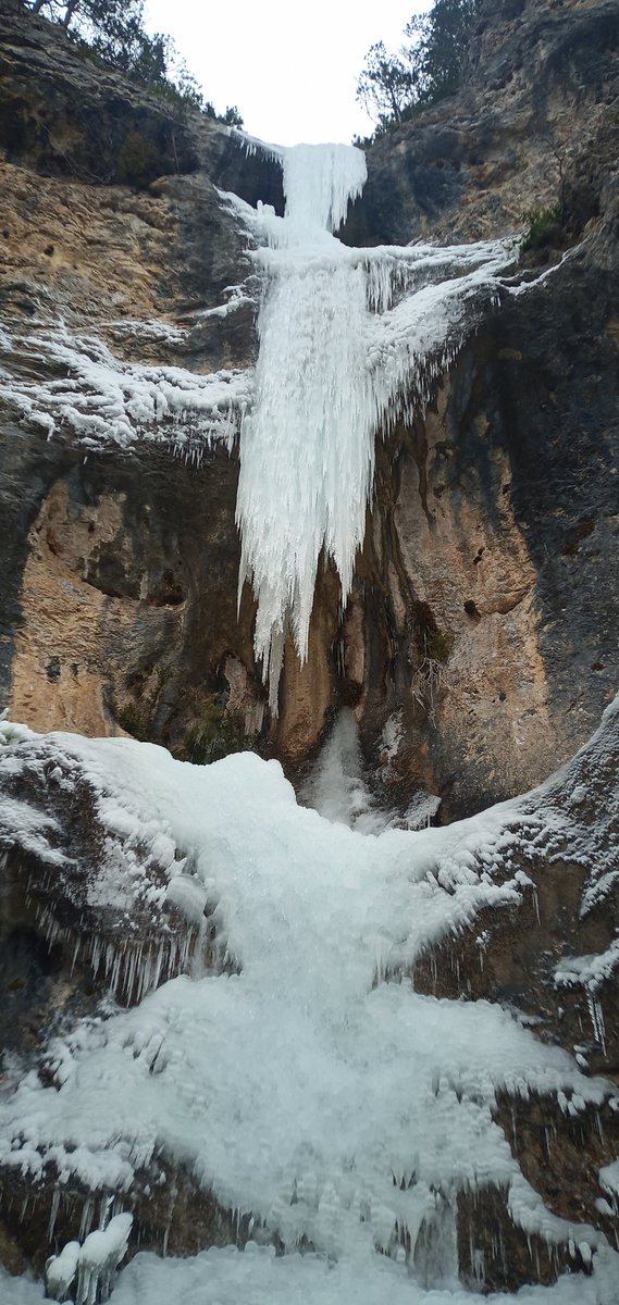 Joel (@joelduraports) on Twitter photo Cascada de gel als ports <a href="/SergiLoras/">Sergi Loras</a>
<a href="/eltempsTV3/">El temps</a> <a href="/TomasMolinaB/">Tomàs Molina</a> <a href="/Canal21Ebre/">Canal 21 Ebre</a> <a href="/canalte/">Canal TE - Canal Terres de l'Ebre</a> <a href="/alcantara_alb/">Alberto Alcántara</a> <a href="/enricagud/">enric agud 🌕</a> <a href="/Vakapiupiu/">Niel Delmar</a> <a href="/aguaitacat/">aguaita.cat</a> <a href="/eloicordomi/">Eloi Cordomí Montoya</a> <a href="/gemmapuigf/">Gemma Puig Feliu</a> <a href="/SergiLoras/">Sergi Loras</a> <a href="/lasextameteo/">La Sexta Meteo</a> <a href="/btveltemps/">btv el temps</a> <a href="/aquilatierratve/">Aquí la Tierra</a> @cat_meteo <a href="/meteocat/">Meteocat</a> <a href="/Monica_Usart/">Mònica Usart</a> <a href="/SoniaPapell/">Sònia Papell</a> Cascada de gel als ports <a href="/SergiLoras/">Sergi Loras</a>
<a href="/eltempsTV3/">El temps</a> <a href="/TomasMolinaB/">Tomàs Molina</a> <a href="/Canal21Ebre/">Canal 21 Ebre</a> <a href="/canalte/">Canal TE - Canal Terres de l'Ebre</a> <a href="/alcantara_alb/">Alberto Alcántara</a> <a href="/enricagud/">enric agud 🌕</a> <a href="/Vakapiupiu/">Niel Delmar</a> <a href="/aguaitacat/">aguaita.cat</a> <a href="/eloicordomi/">Eloi Cordomí Montoya</a> <a href="/gemmapuigf/">Gemma Puig Feliu</a> <a href="/SergiLoras/">Sergi Loras</a> <a href="/lasextameteo/">La Sexta Meteo</a> <a href="/btveltemps/">btv el temps</a> <a href="/aquilatierratve/">Aquí la Tierra</a> @cat_meteo <a href="/meteocat/">Meteocat</a> <a href="/Monica_Usart/">Mònica Usart</a> <a href="/SoniaPapell/">Sònia Papell</a>