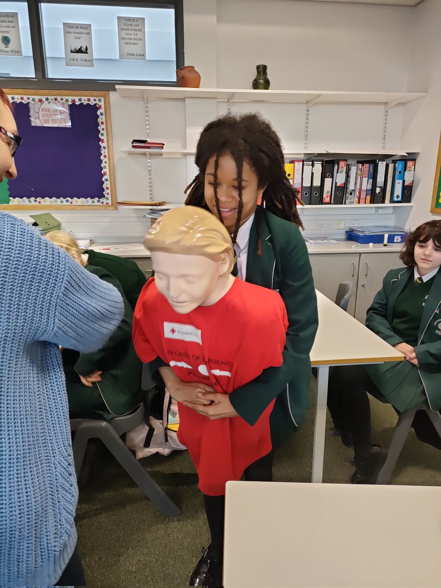 HouseCourage16's tweet photo. 8 Courage were very privileged to receive CPR training by Geraldine from @BritishRedCross #savinglives  @StCeciliasDerry https://t.co/8PtdDeSnOq