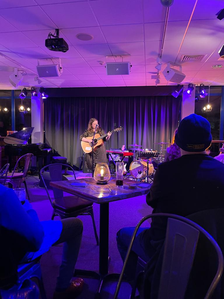 lizzyhardingham's tweet photo. Such a lovely vibe at @RetuneWellbeing last week <3 Looking forward to doing it all again on Friday at @DrawingroomRich! https://t.co/v0PKEqYXxf