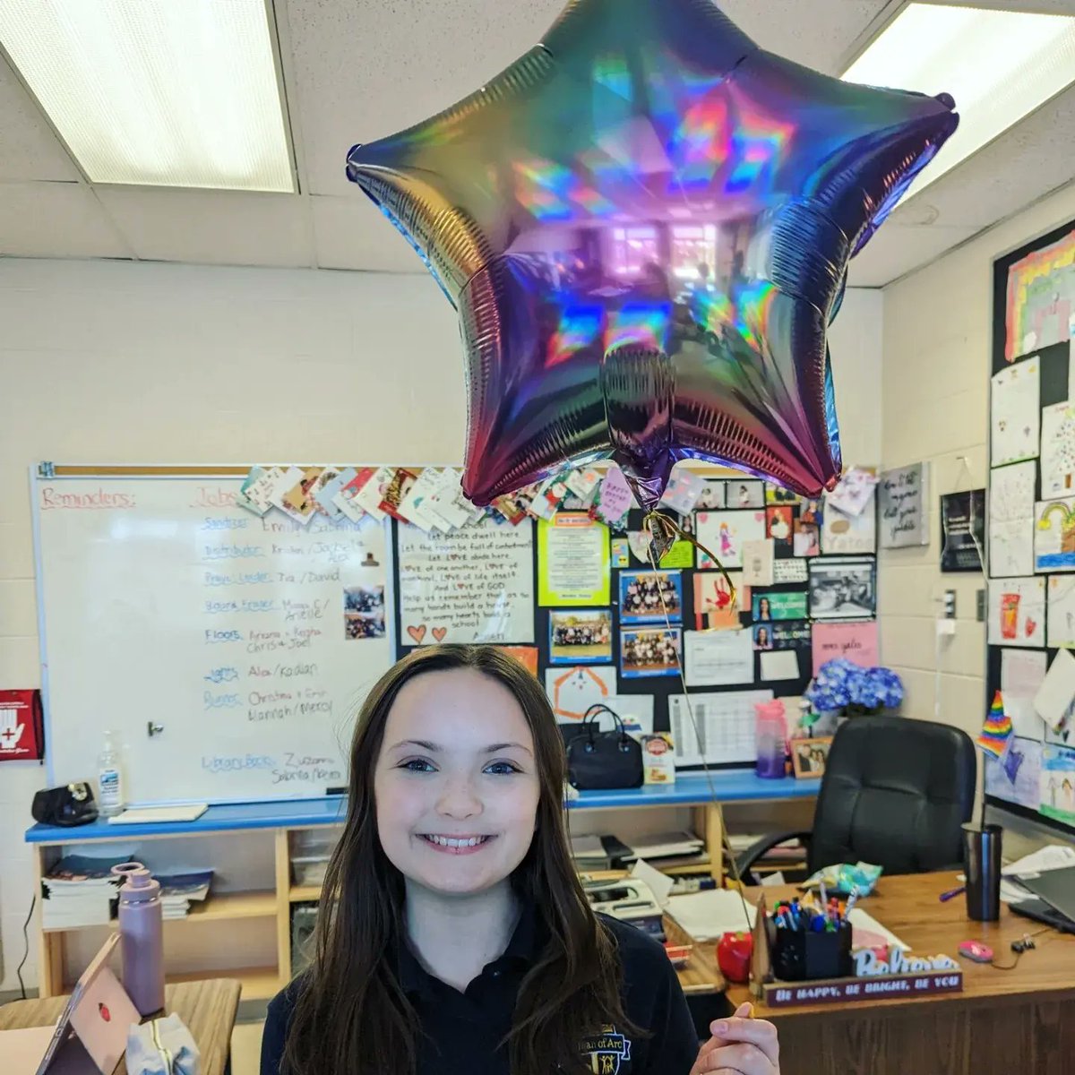 MlleTrott's tweet photo. Bonne Fête, E! 🎉 Happy Birthday, E! 🧁 We hope you have the most wonderful time celebrating your special day! 💕  @MrsYatesE @sjoa5 https://t.co/z8yWHpjvfY