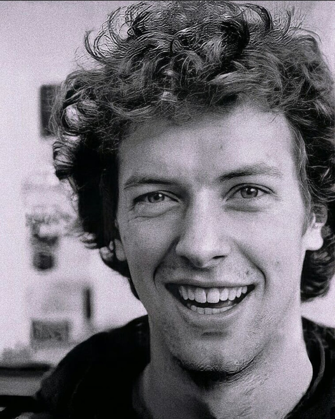 Happy Birthday to my favourite singer, writer and person of all time Chris Martin!   