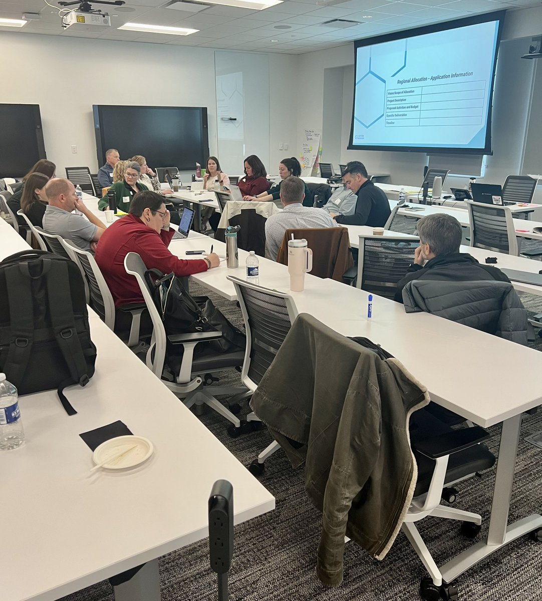 chrisv250's tweet photo. Day 3 of the #MiSTEM mtg found us at @Toyota in Saline. Great network teamwork on ways to accelerate #3PLearning / #PBL Greatly appreciate the @ToyotaMotorCorp hospitality and sharing of their efforts to increase/improve #STEM outcomes. https://t.co/UDaWOjy5HV
