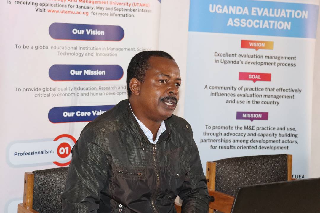 utamu_uni's tweet photo. Today our Vice Chancellor @Kurobuza launched the Young and Emerging Evaluators (YEEs) UTAMU-Chapter at our main campus in Kungu.
This chapter is aimed at strengthening professional capacity of young and emerging evaluators at UTAMU.
#ForAnOpenMind
@baryamureeba https://t.co/IFvxYm7X09