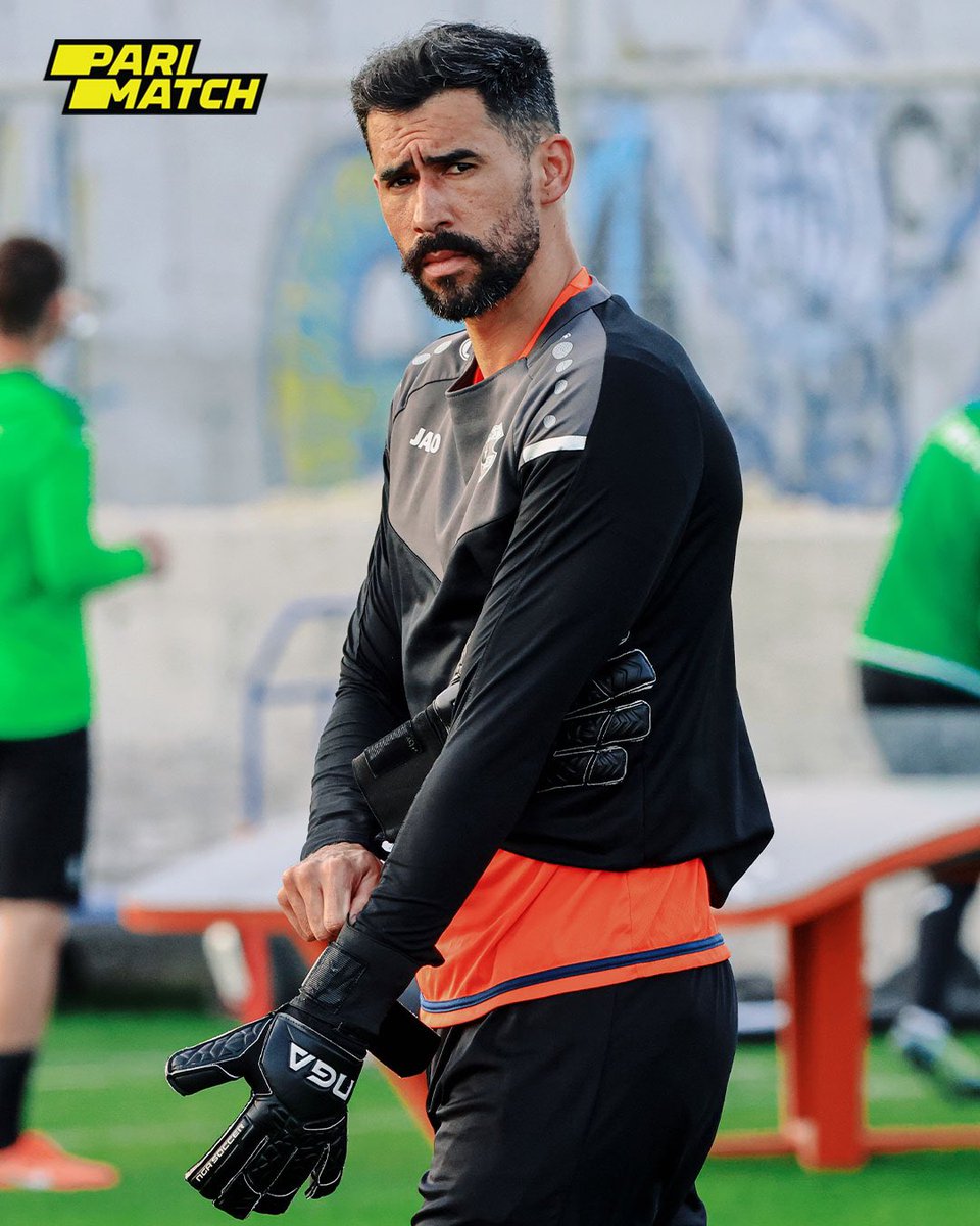 ArisLimassol's tweet photo. 🧤How are you feeling on Friday?

🤨 or ✌🏼? @vanagr26 

#ArisLimassol #WeAreAris https://t.co/TG6zYjh00i