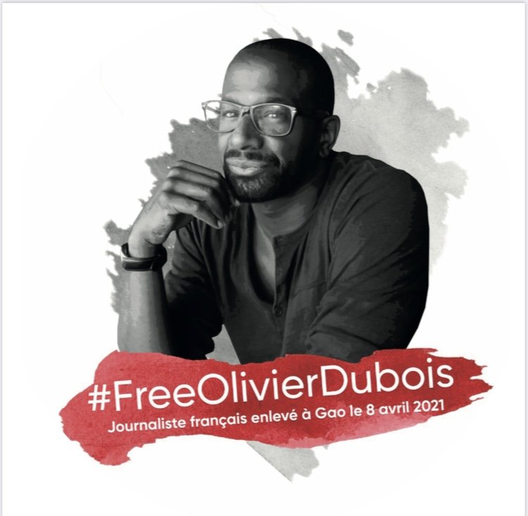 5  jours avant le cruel décompte égrené mensuellement, depuis le 8/04/2021, par #FreeOlivierDubois. Le PR a choisi l’#Afriquecentrale Olivier est captif au Sahel ! Le maintien de la paix et la défense de la démocratie passent aussi par la #Libertédelapresse. Gardons #espoir