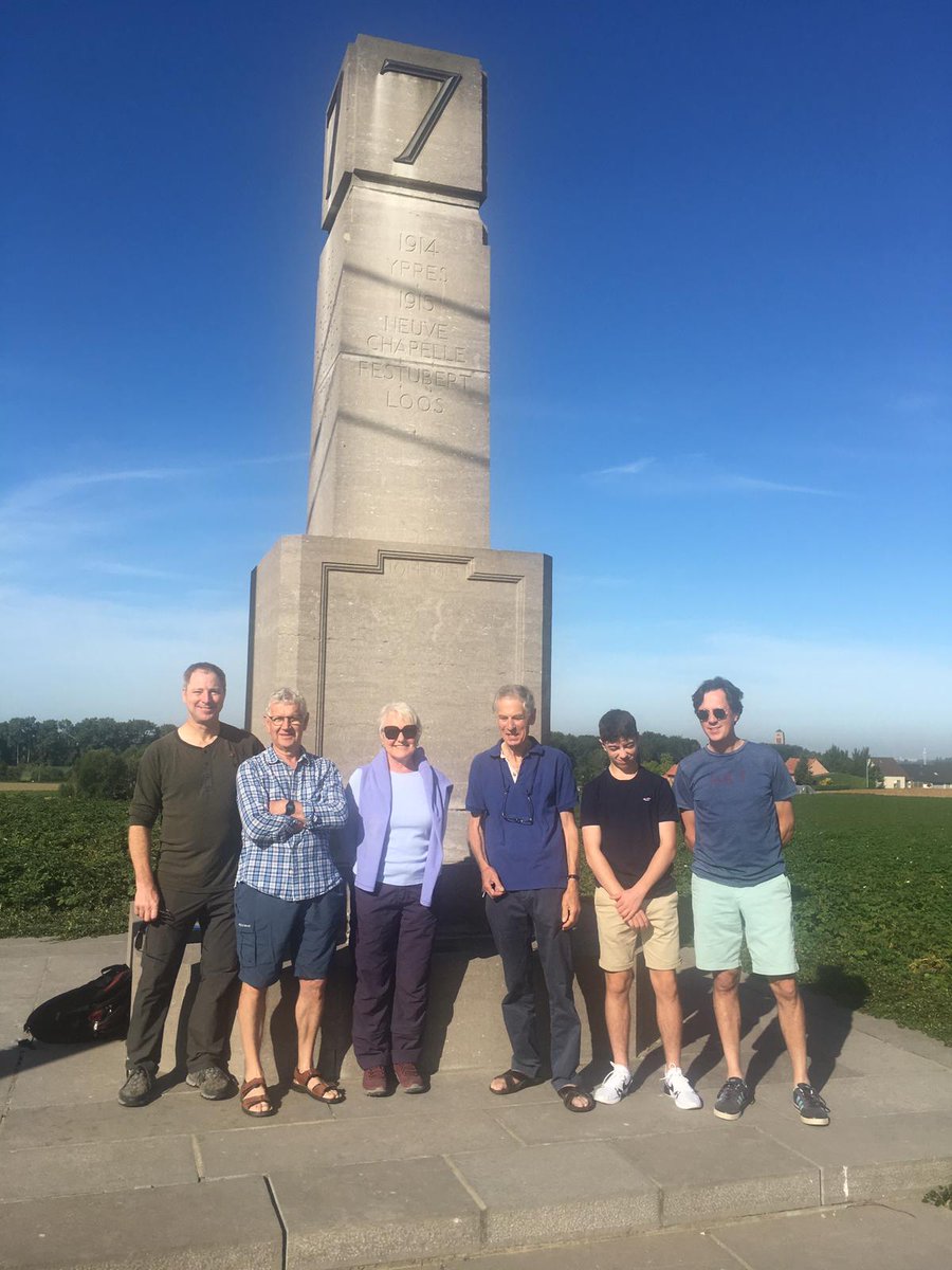 flndrsfootsteps's tweet image. Off to #Ypres with a group of Salient Virgins in May. Can you #WW1 #FWW Twitterstorians recommend any (affordable) single-volume books that cover the fighting in The Salient? TVM in advance.