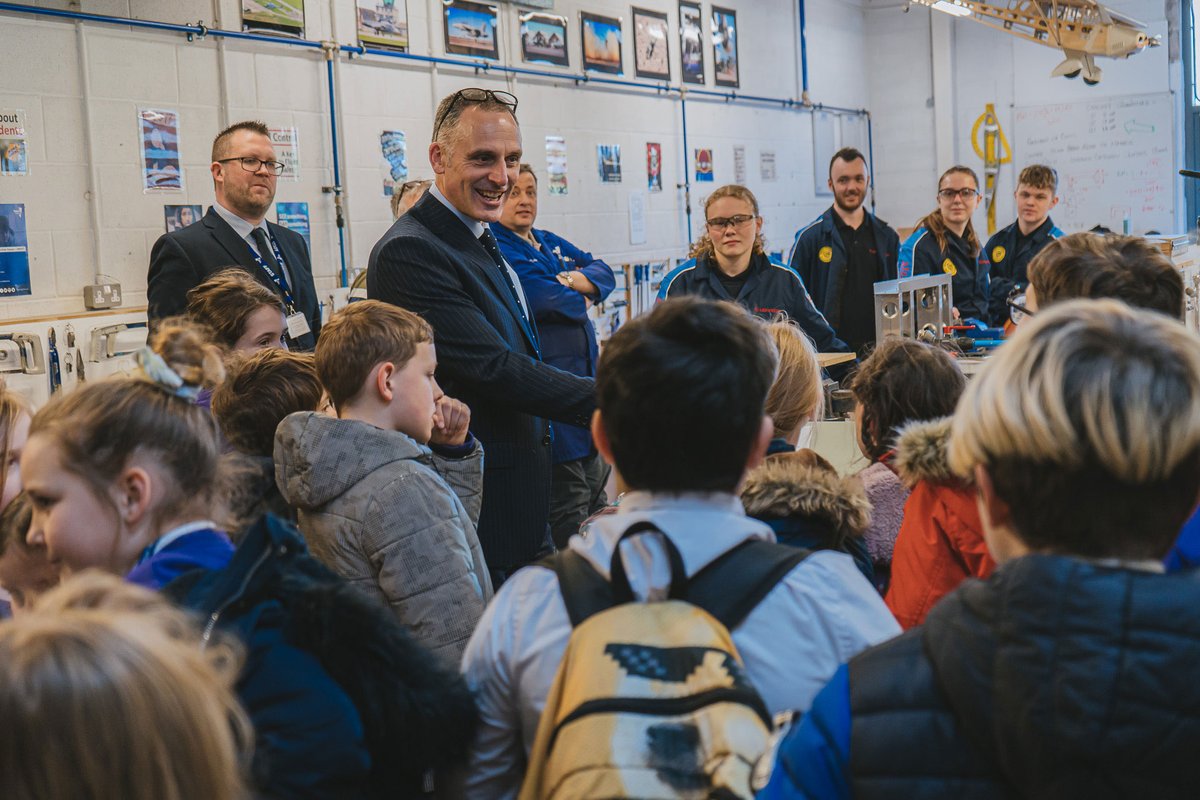 YeovilCollege's tweet image. Recently, we welcomed 30 children from Hinton St George Primary School, Year 4 &amp;amp; 5 to Yeovil College to support the national agenda of inspiring the next generation of young engineers and scientists. 

#ChangingLives #STEM #WEIoT