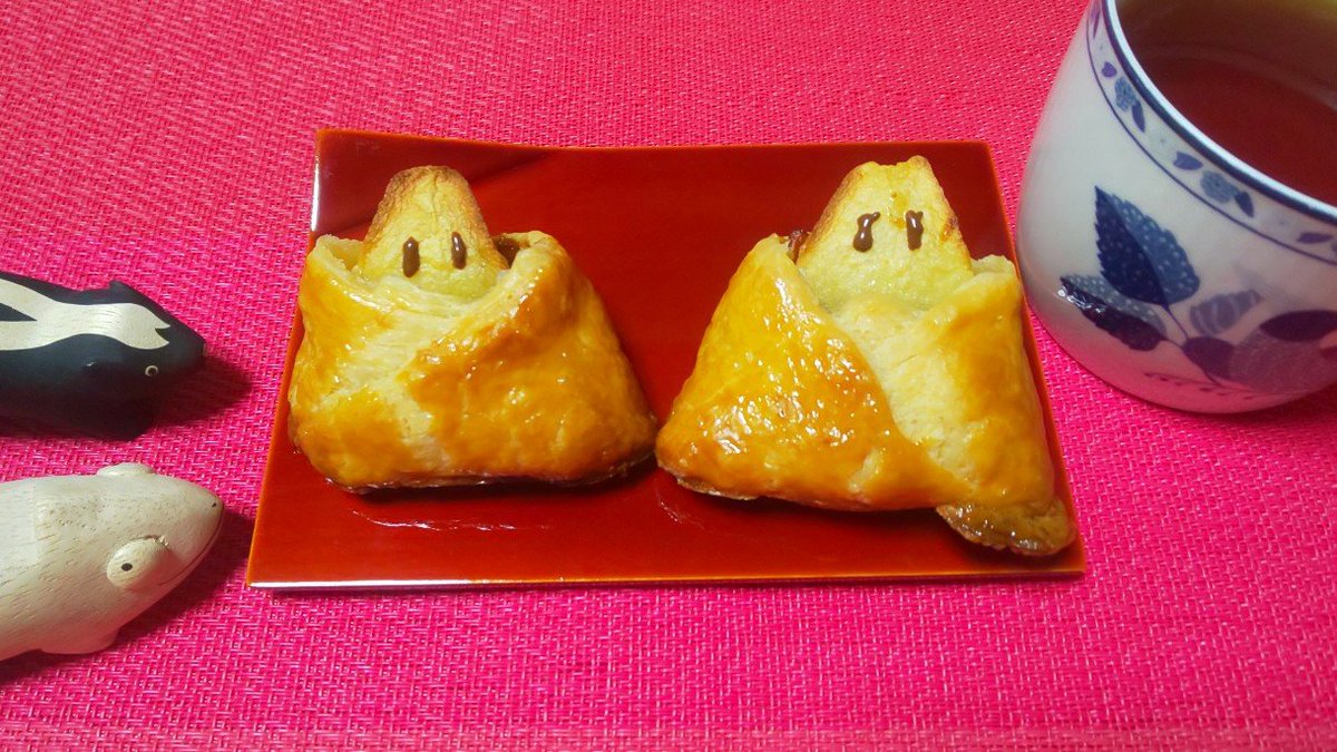 SCakemaker's tweet photo. アップルパイのお雛様🎎
美味しいフィリングをパイの着物で包み込んで
今日は楽しいひな祭り♪🦎🦨 https://t.co/d9TP7hRrG2