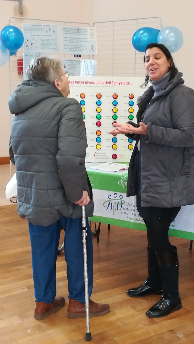 CAseptfcb's tweet photo. @AseptFCB et @MSAFRANCHECOMTE en force sur les ateliers prévention du Colon Tour à Champlitte #CPAM70 #MarsBleu https://t.co/3BDj54H53N