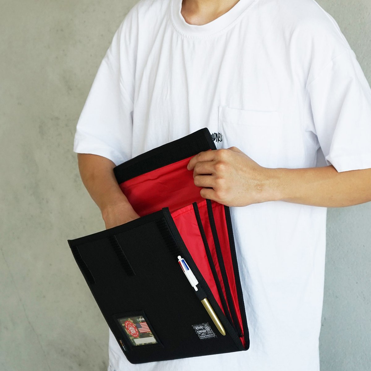 RoughEnoughUSA's tweet image. Rough Enough Expanding File Folder for Important Documents Storage RE8437-Water Resistant

#filefolder #documentfolder #documentbag #documentholder #documentorganizer #documentpouch #filebag #documentsstorage #roughenough #amazonsale #amazonfinds