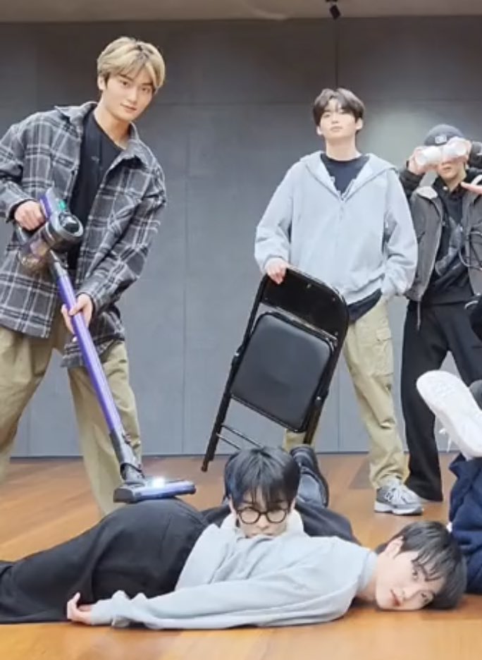 아니 지금 송덩이가 빨려들어가고 있잖아요